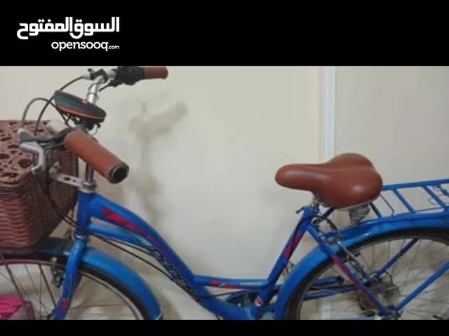عجلة بناتي PHOENIX مقاس 26 بحالة كسر زيرو استعمال مرتين فقط – 6 سرعات خلفية – فرامل قوية – سلة أمامي