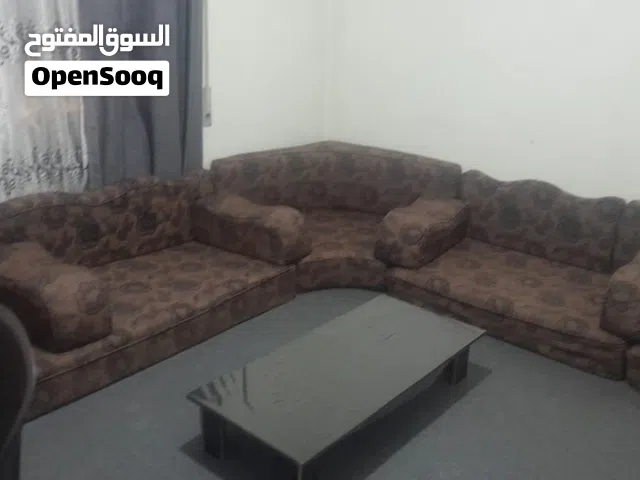 طقم فرش عربي بحاله ممتازة للبيع