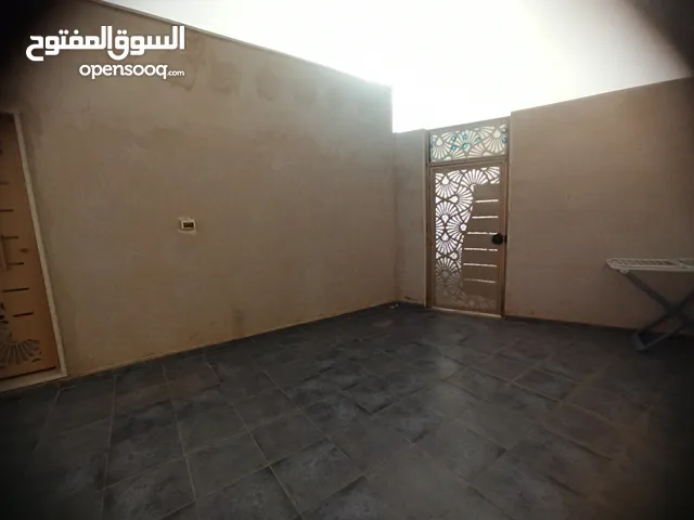 120 m2 3 Bedrooms Townhouse for Rent in Tripoli Al-Jadada'a