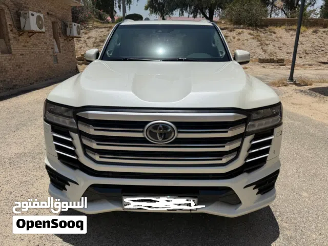 Used Toyota Land Cruiser in Al Ahmadi