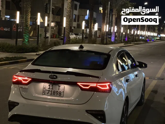2019 كيا سيراتو Standard