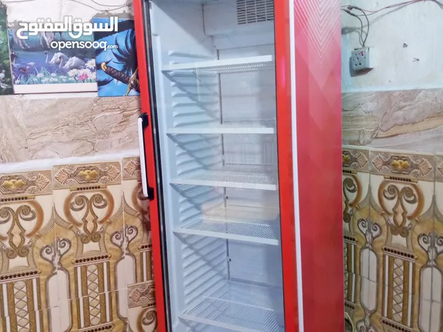 عارضه للبيع السعر 700 وبيها مجال