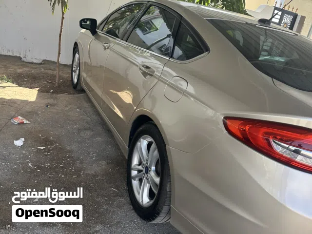 2018 فورد فيوجن SE