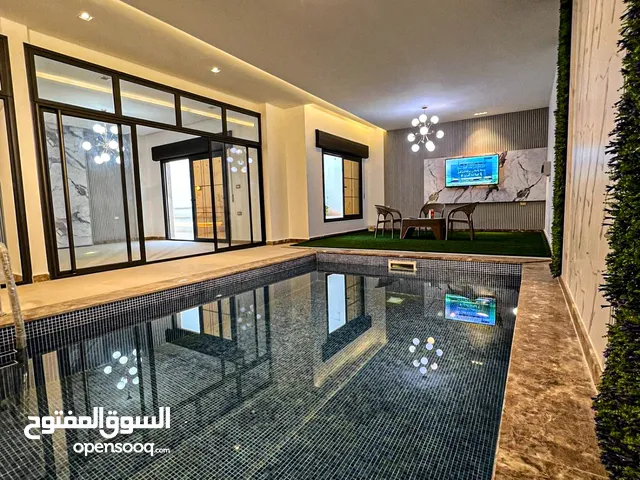 900 m2 More than 6 bedrooms Villa for Sale in Tripoli Al-Serraj