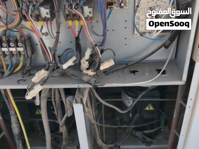 يتوفر لدينا أعمال صيانه للأعمال الكهرباء والسباكة الداخليه واعمال صيانة المكيفات وتركيب المكيفات