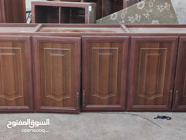 مطبغ المنيوم بني مع رخامه مستعمل