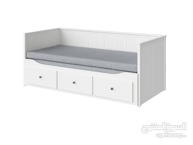 تخت ايكيا مع مرتبتين مفردين الوضع ممتاز Ikea bed perfect condition
