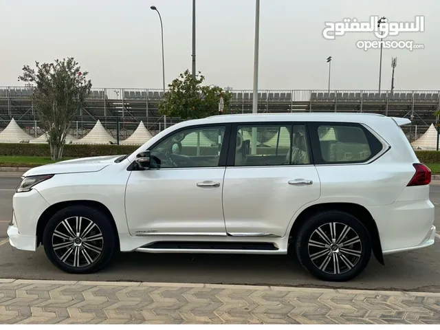 لكزس 2017 LX570