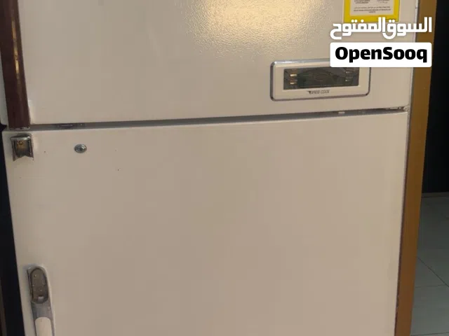 ثلاجة + فريزر للبيع