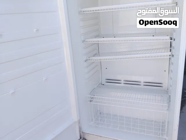 فريزر نوفروست للبيع لا يحتاج صيانه بحاله جيده جدآ