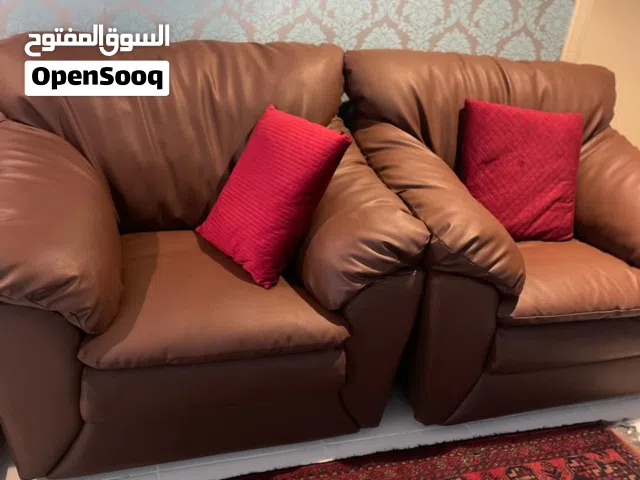 Single Seat Sofa (2 nos)