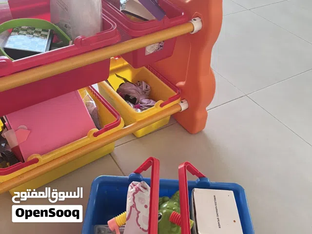 ارفف للتخزين الالعاب