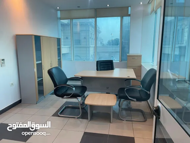 مبنئ إداري للإيجار الموقع طريق سكة بن عاشور يتكون من 4 طوابق تشطيب ممتاز / وموقع مميز لشركة