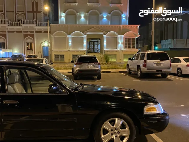 Used Ford Crown Victoria in Kuwait City