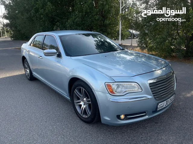 Chrysler 300 2013 in Kuwait City