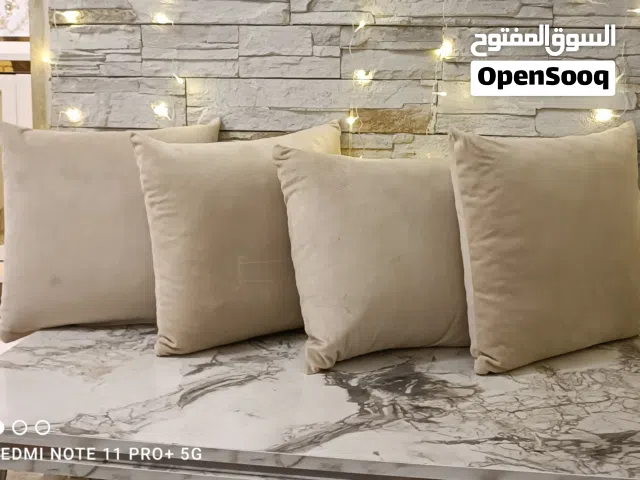 4 مخاد صالون