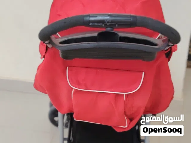 عربة أطفال