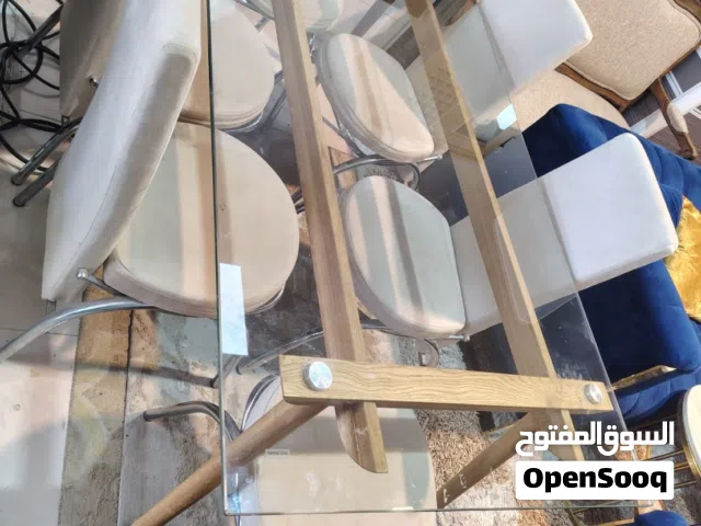 طاوله طعام 6 كراسي بحالة ممتازة جداً