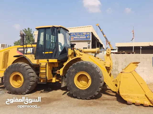 كوماتسو كاتربلر دوسان تواجد لمعدات في الأمارات
