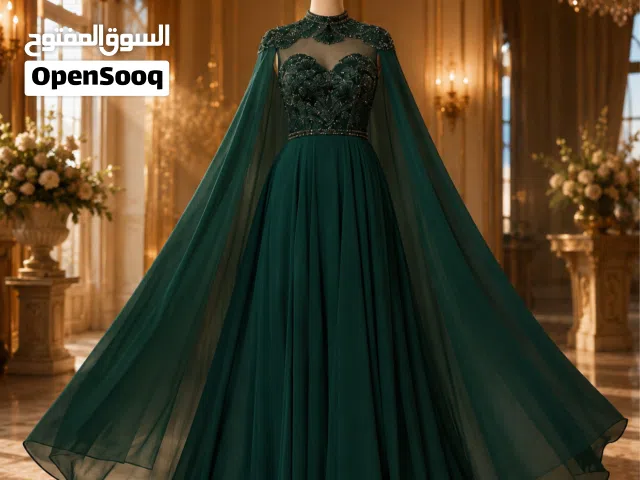 فستان اخضر لسهرة .. مميز مستعمل مرة واحده فقط  السعر 300 درهم  ويوجد فستان اطفال مقاس 2_4  السعر 250