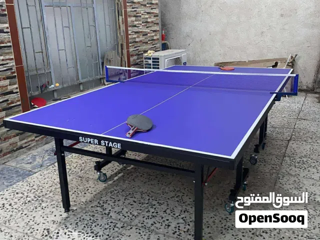 منضده للبيع استعمال اسبوع مع ركتين + 55 كره لون ابيض السعر 250 الف