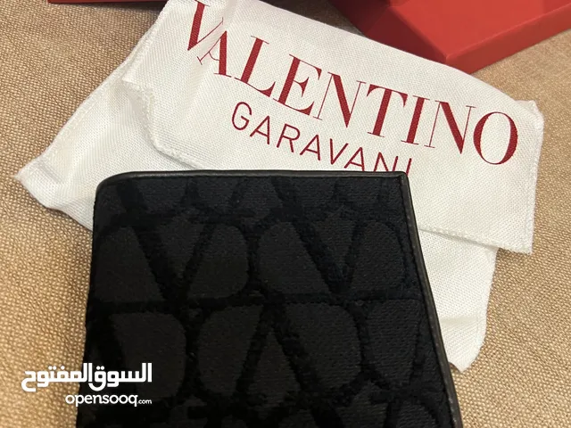 محفظة فالنتينو غارافاني جديدة ‏  ‏ Valentino Garavani