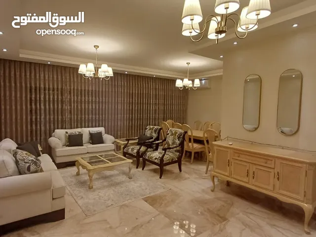 شقة مفروشة لم تسكن مساحة 200 متر في - دير غبار - ثلاث غرف نوم و بلكونة و فرش مودرن (6673)