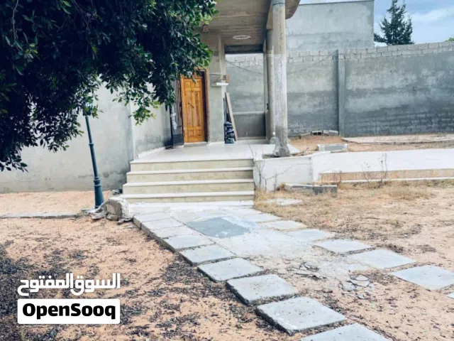 90 m2 2 Bedrooms Townhouse for Sale in Tripoli Ain Zara