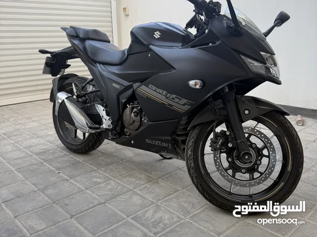 دراجة سوزوكي Gixxer SF 250 موديل 2025
