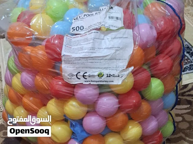 500 colorful pool balls