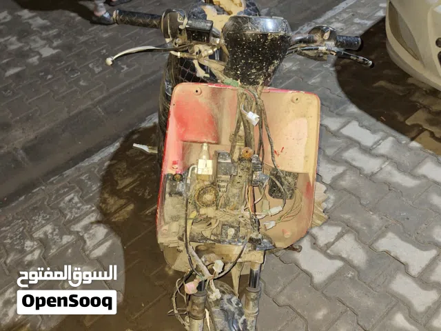 دراجة بوليس يحتاجلها غراض واريد ابيعها لان متوازي وجدا رخيصة الشراي يجي براسلني ولحد يتعبني فدوه 200