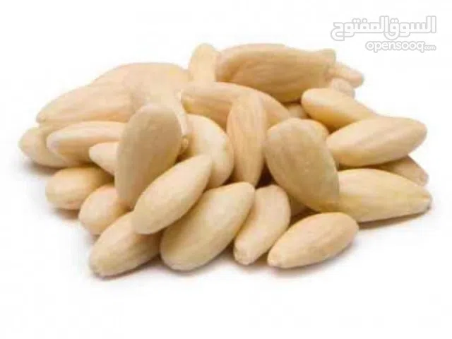 متاح للبيع جملة لوز امريكي ( شرائح - صنوبري - انصاف - بودر - مقشور )