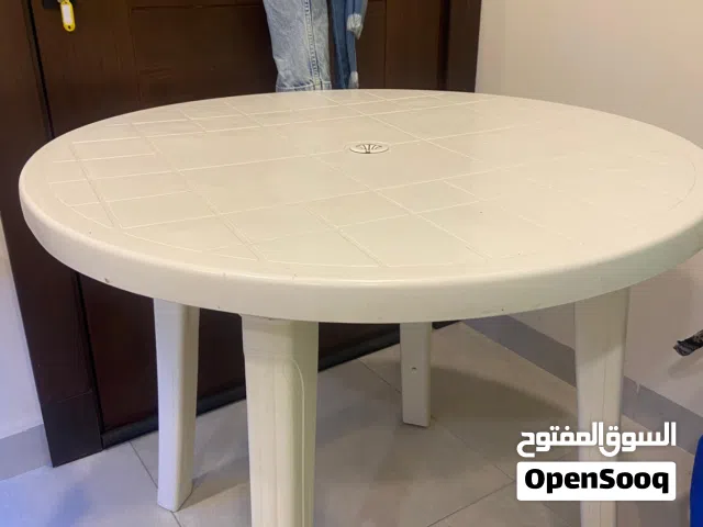 White Round Table for Sale - Removable leggs