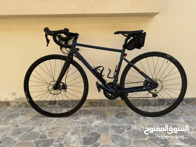 Triban RC 520 Road Bike – Shimano 105, Size Triban RC 520 Endurance Bike – Excellent Condition