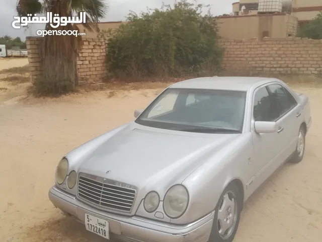Navigation system / maps Used Mercedes Benz in Zawiya