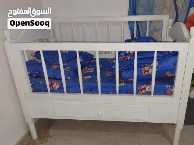 سرير اطفال