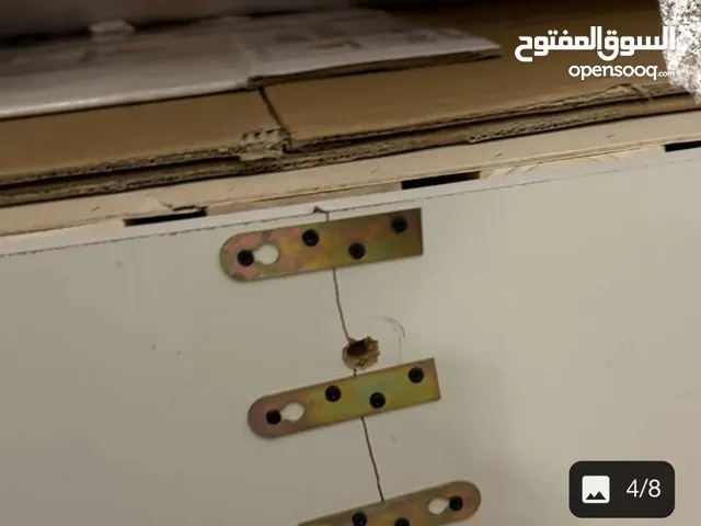 غرفة نوم انيقة وعصرية للبيع بسعر مناسب