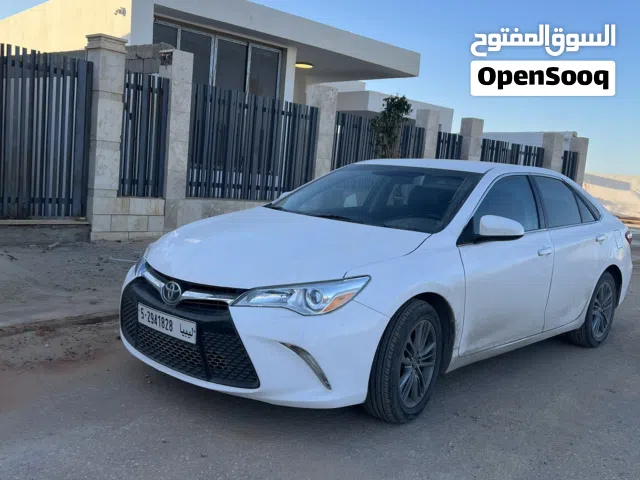 2018 Toyota Camry SE
