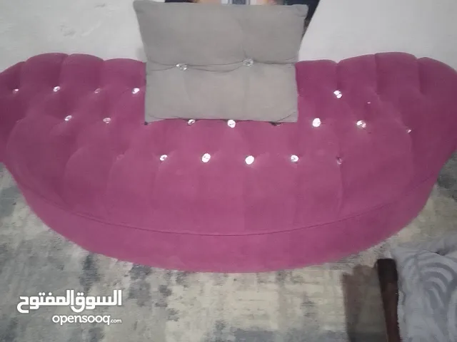 بفه تفصيل كبيره لونها بنفسجي