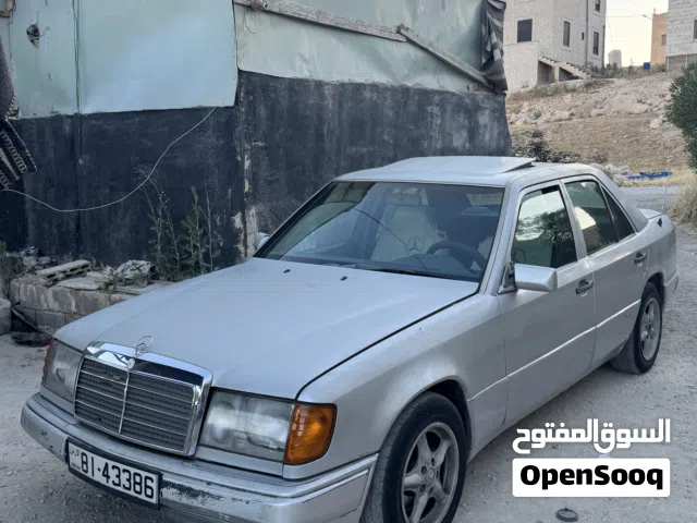 1993 Mercedes Benz E-Class E 200