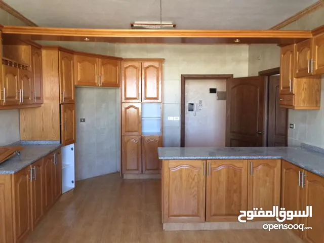 370 m2 4 Bedrooms Apartments for Rent in Amman Marj El Hamam