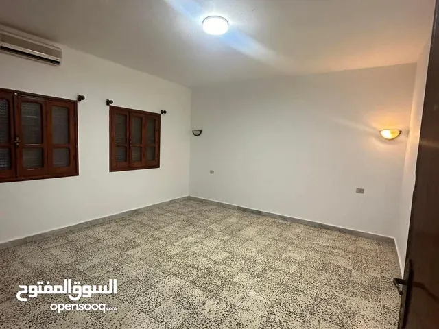 145 m2 4 Bedrooms Apartments for Rent in Tripoli Bin Ashour
