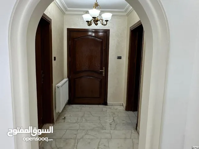 212 m2 More than 6 bedrooms Townhouse for Sale in Irbid Al Hay Al Janooby