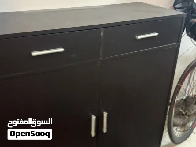 كبتين للاحذيه والتخزين