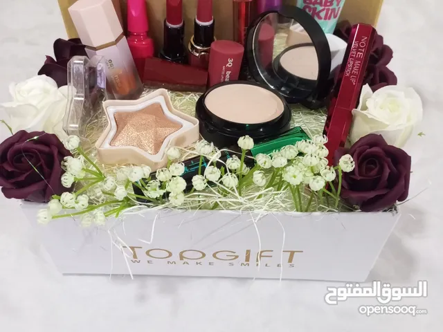 مكياج في بوكس هدية