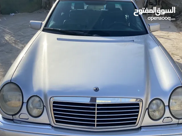 Mercedes Benz C-Class 1997 in Basra