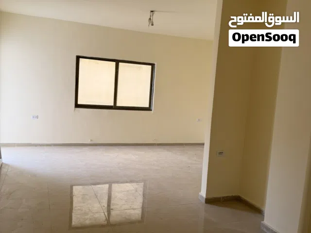شقة غير مسكونة