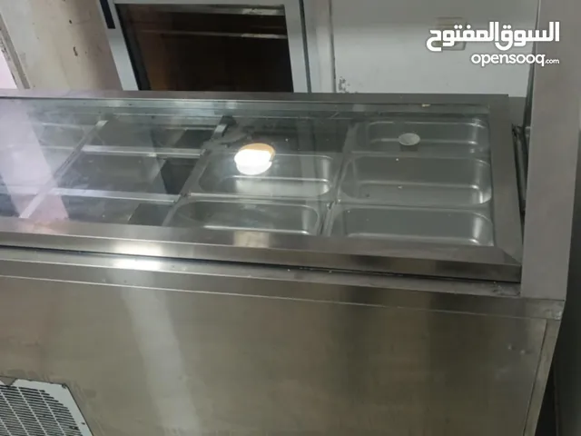 ثلاجه عرض سلطات