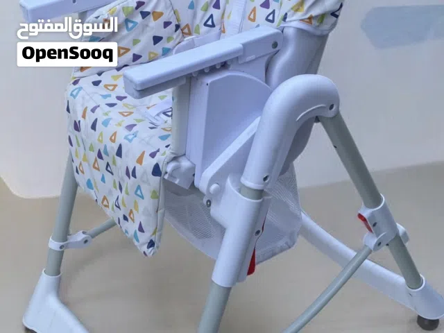 كرسي طعام للأطفال