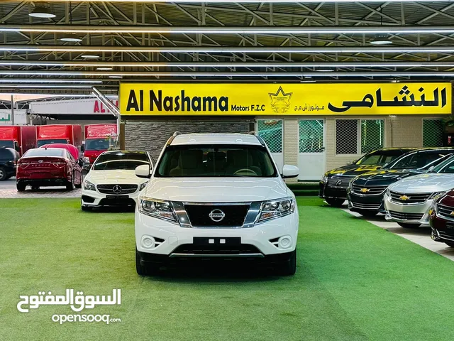 Nissan Pathfinder 2014 model, Gulf specifications, excellent condition